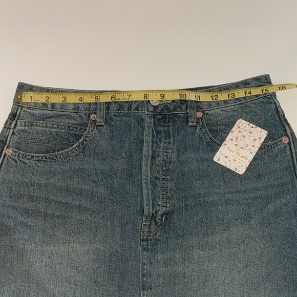 NWT Free People  Rugged Blue denim skirt, 30 - Picture 3 of 8
